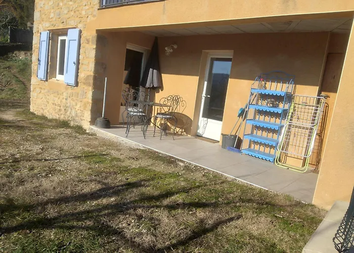 Maison De Vigne Renovee
